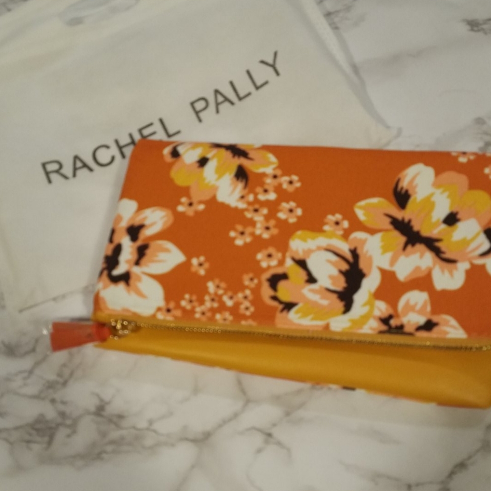Clutch purse